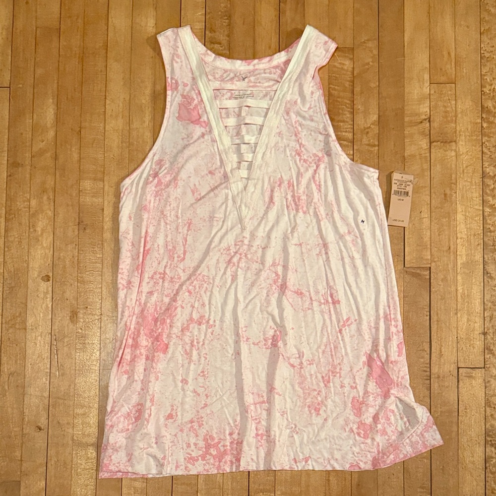 American Eagle pink tank size med